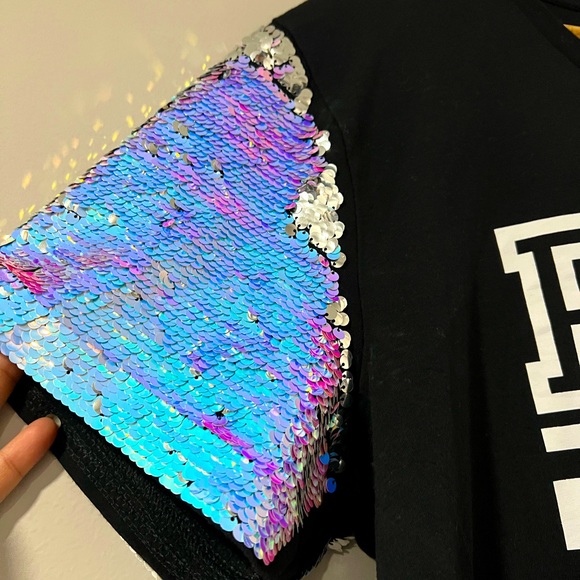 Victorias secret pink bling sequin iridescent top NWOT. - Picture 3 of 5